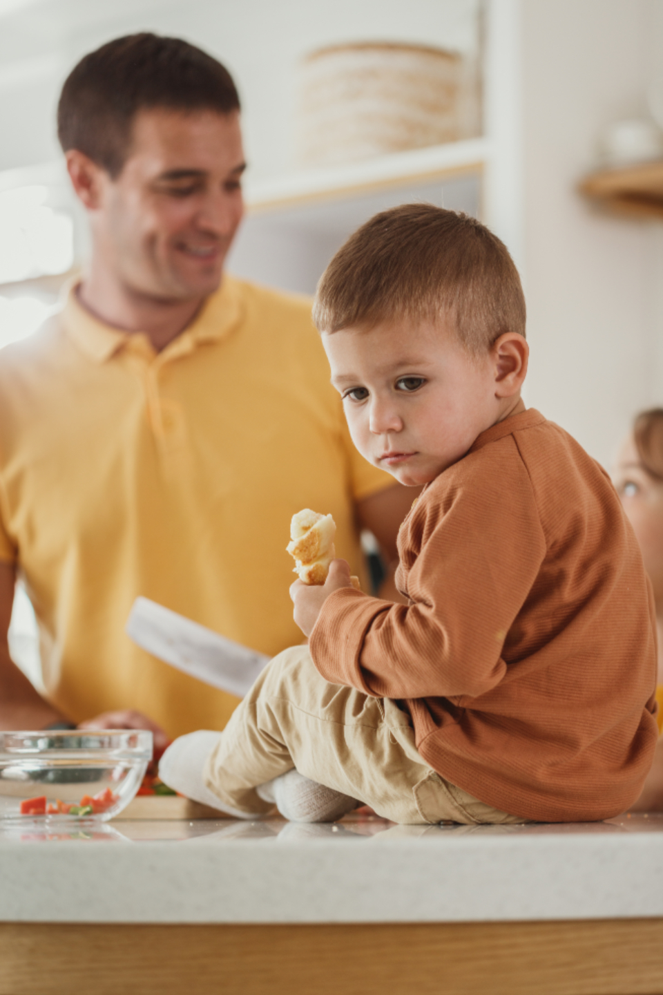 Co-parents communicating calmly about their child