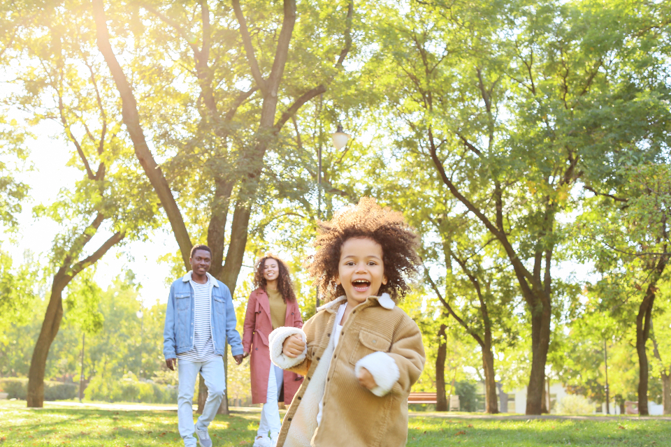 Pin graphic: moving house with kids without the total meltdown